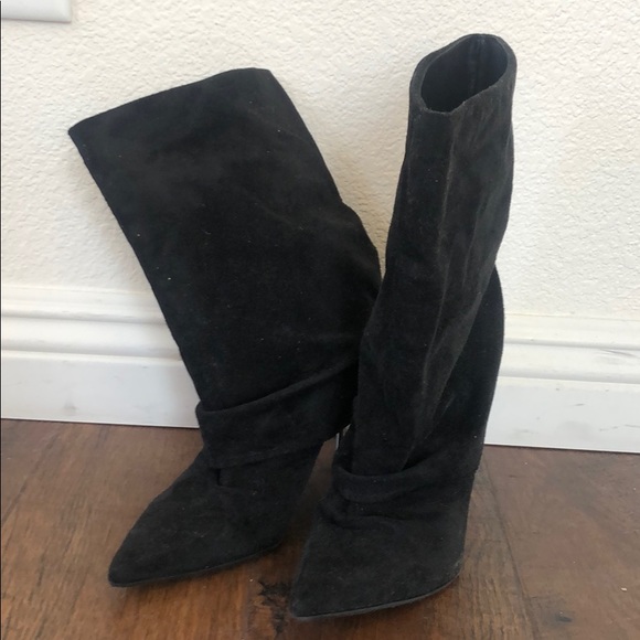 Black boots - Picture 1 of 4